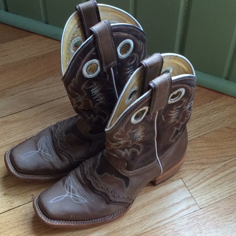 Leather Cowboy boots size 6 ladies